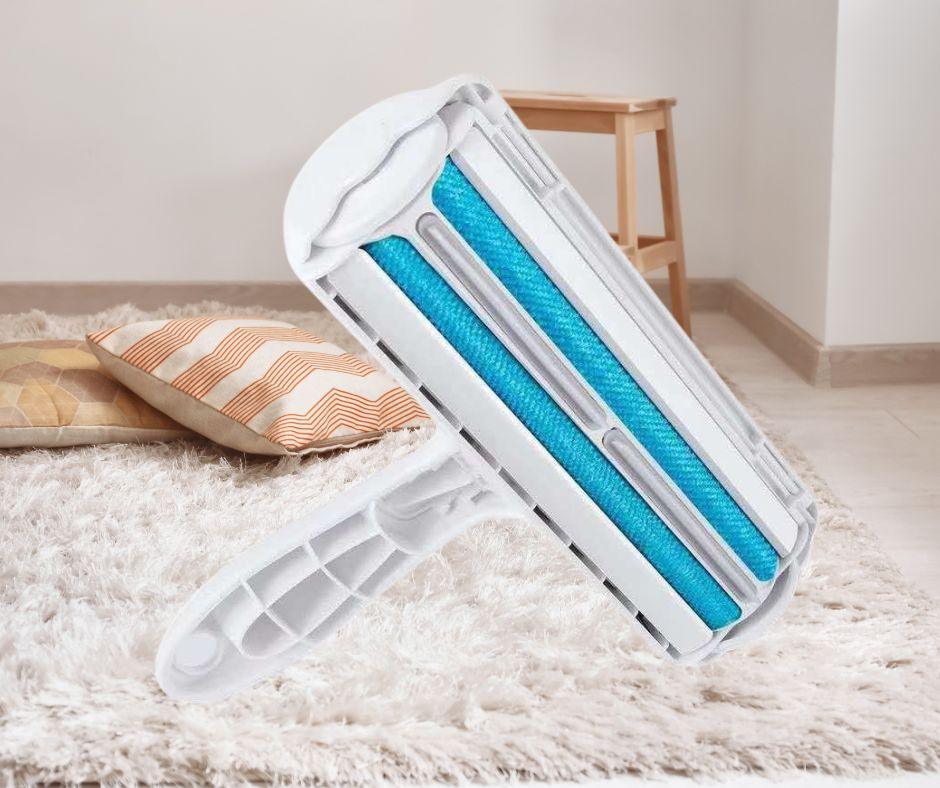 Rouleau-anti-poils-chien-Cleanoutou™-bleue1